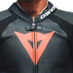 DAINESE TOSA Lederkombi 1-Teiler Perforiert -Macna Store dainese tosa lederkombi 1 teiler perforiert schwarz fluo rot weiss 58 447021sr58 3