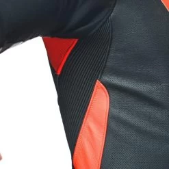 DAINESE TOSA Lederkombi 1-Teiler Perforiert -Macna Store dainese tosa lederkombi 1 teiler perforiert schwarz fluo rot weiss 58 447021sr58 4